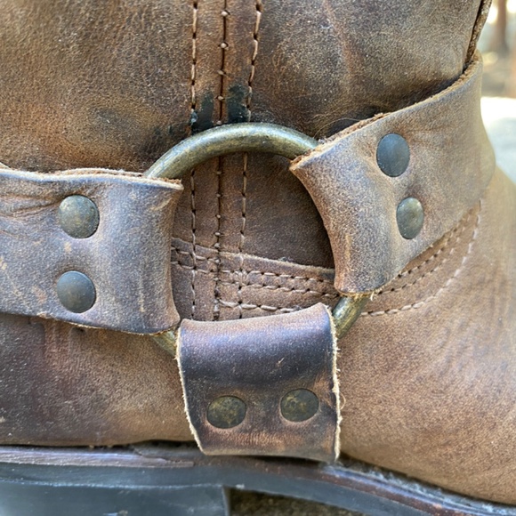 FRYE HARNESS BOOTS SZ 9 - Picture 3 of 11
